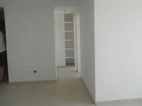 Intendente Witcomb 2400, Piso 4