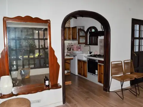 Casa en Venta con 3 cocheras