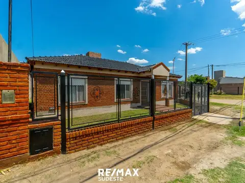Hermosa y amplia casa en venta en Punta Alta