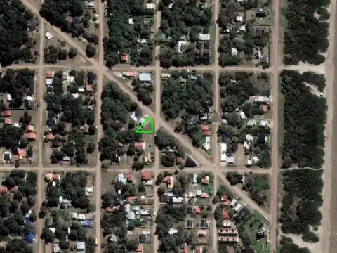 Lote en muy buena esquina: Carreras y Diag.Macedo a 200 mts del mar