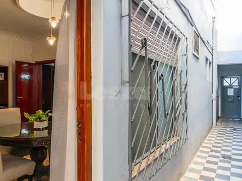 Depto Tipo Casa en Venta con 1 cocheras