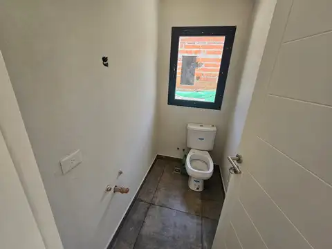 Casa  en Venta en Santa Sofía, Pilar del Este, Pilar