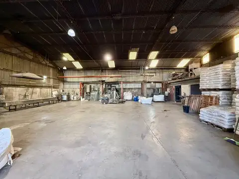 GALPONES EN ALQUILER QUILMES