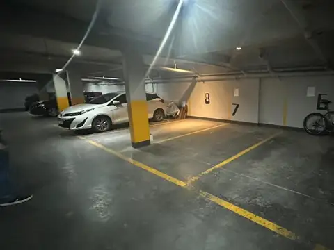 VENTA COCHERA EN ECHESORTU