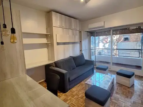Monoambiente al frente con balcón en alquiler Saavedra
