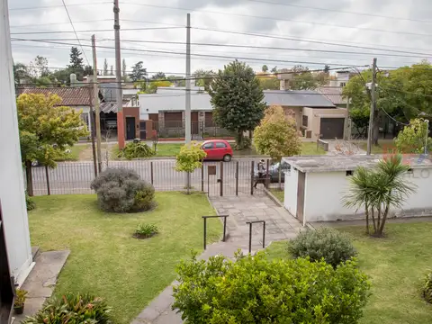 Departamento en Venta en Los Hornos, USD 55.000