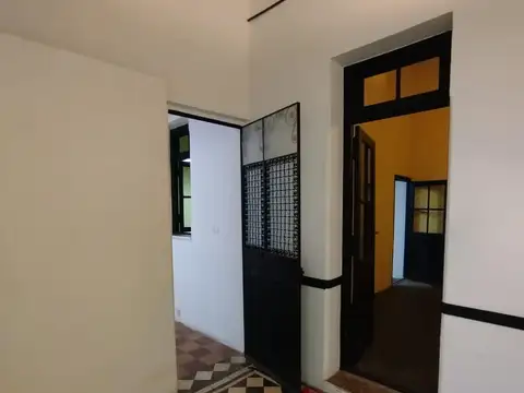 Depósito de 90 m2 en Alquiler - Olivos