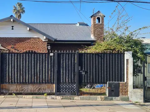 Casa en lote en Venta en Jose Leon Suarez