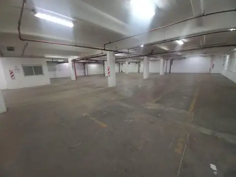 Depósito en Hurlingham