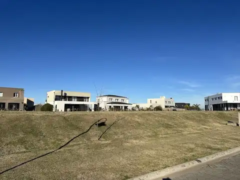 Terreno interno, Villalobos