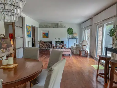 Casa en Venta en Victoria Barrio Centro, USD 598.000