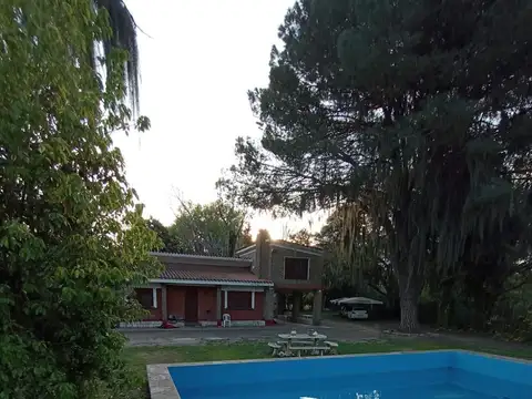 Casa 5 ambientes con 2 baños