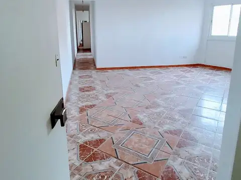 Venta Departamento 4 Amb, Avellaneda, Barrio Nuñez
