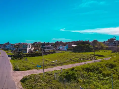 Terreno en Venta en Los Acantilados, USD 80.000