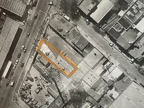 Venta Galpon Industrial sobre Av. Marquez con Local a la calle Jose Leon Suarez