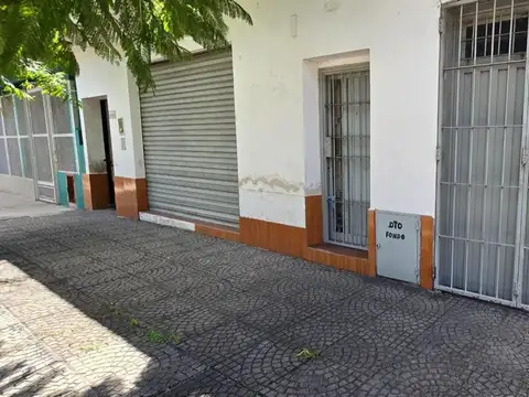 venta casa con local al enfrente lote propio 350M2