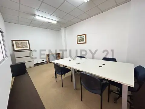 Florida 9300, Piso 0