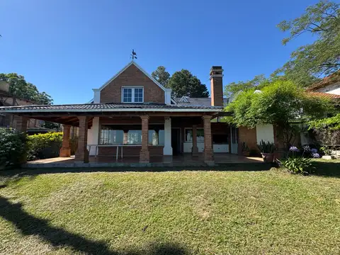 VENTA | CASA CON VISTA AL RÍO PARANÁ – BARRIO LA FLORIDA, ITUZAINGÓ (CORRIENTES)