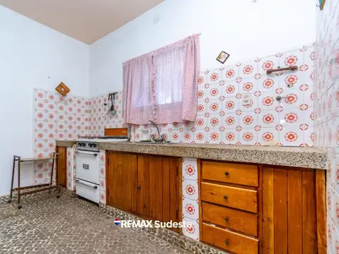 Casa 3 ambientes con 1 baño
