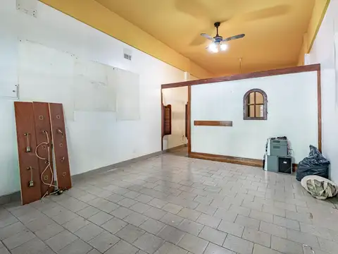 LOCAL EN ALQUILER A METROS DE AV. FCO LACROZE EN COLEGIALES