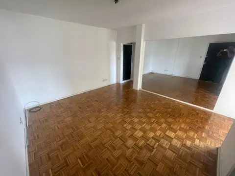 Av Maipu 3600, Piso 8