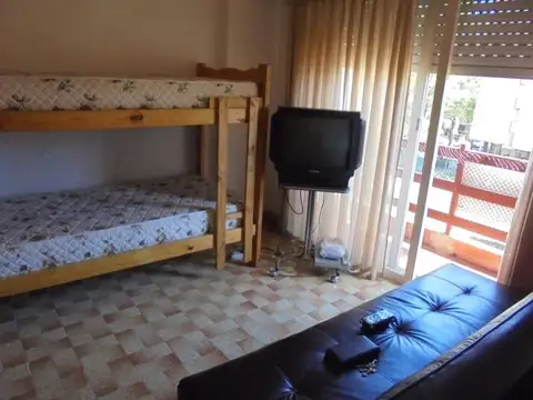 Diag Estrada 200, Piso 3