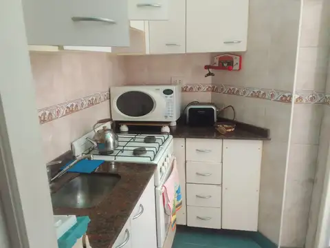 2 AMBIENTES + PATIO + PARRILLA + LAVADERO