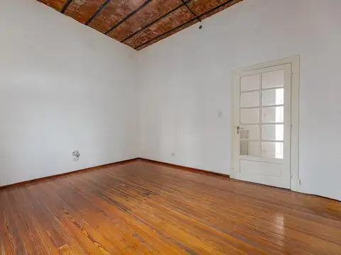 Ovidio Lagos al 1100