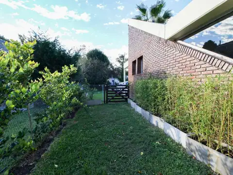 Casa en Venta en Country El Paraíso, USD 140.000