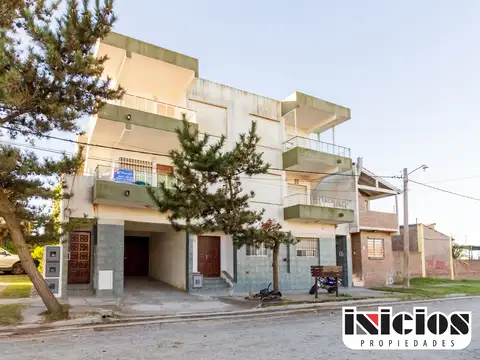 Dpto: Alberdi Nº 49 e/ Av. Costanera y Mendoza - Costa Azul - C882