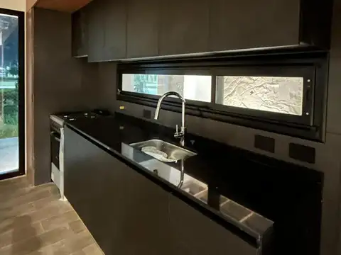 Las Araucarias y Los Pinos al 100