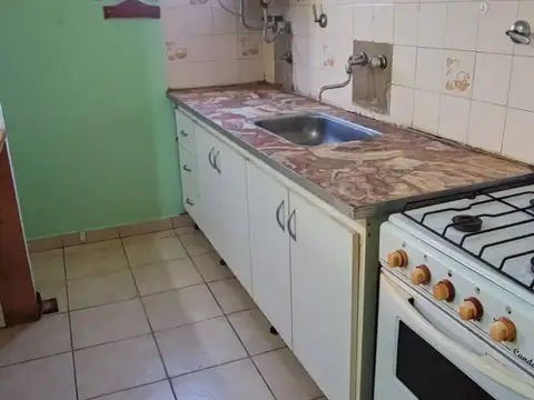 Calle 14 e/ 41 y 42 , Piso 1