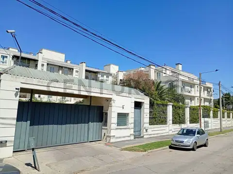 malagueño 1700, Piso 0