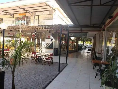 Local  en Venta en 46 Plaza, Pilar, G.B.A. Zona Norte