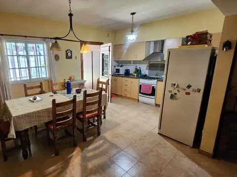 Depto Tipo Casa 4 ambientes con 1 baño