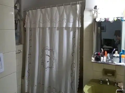 Depto Tipo Casa en Venta 50 años