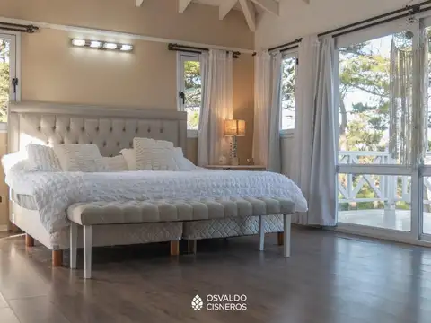 Casa 6 ambientes con 3 baños