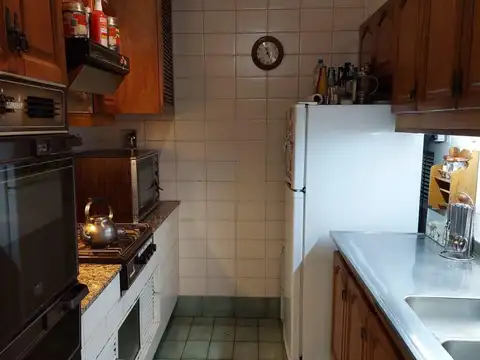 Casa en  Venta de 4 Dormitorios Centro Rosario