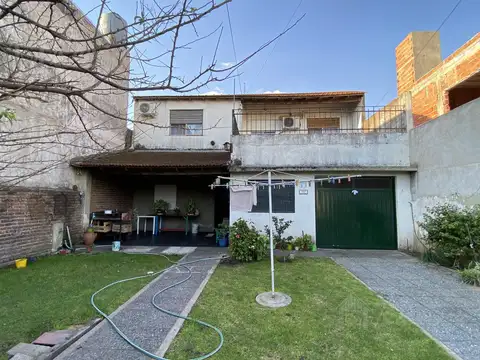 Casa 3 Amb. En Venta A 300 mts. de Acceso Oeste - Ituzaingo Norte