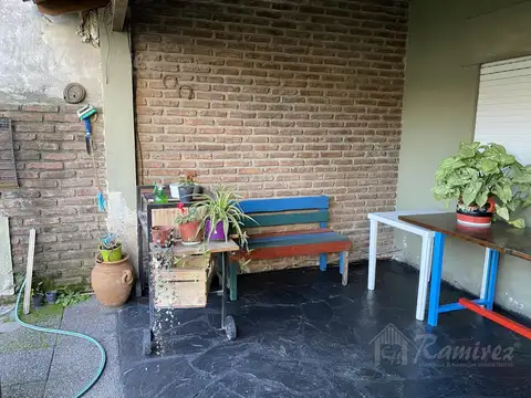 Casa 3 ambientes con 2 baños