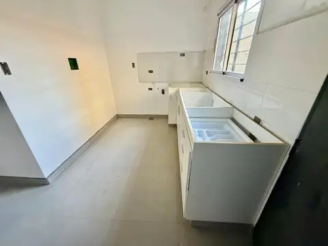 Depto Tipo Casa Monoambiente con 1 baño