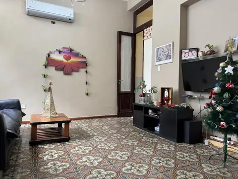 Avenida de Los Constituyentes al 3000