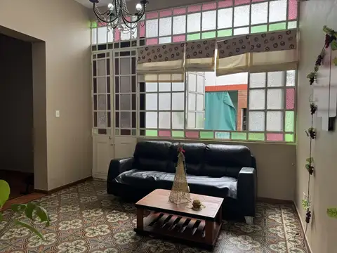 Depto Tipo Casa 5 ambientes con 2 baños