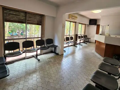 Belgrano 3800, Piso 1