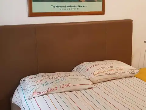 Lavalle al 1400, y Uruguay