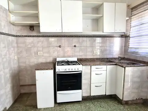 Depto Tipo Casa 2 ambientes con 1 baño
