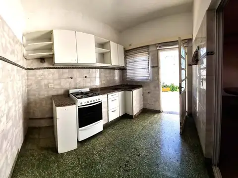 Depto Tipo Casa en Alquiler al Este