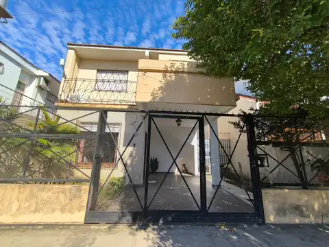 CASA EN VENTA EN JOSÉ C. PAZ