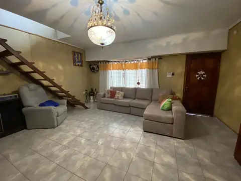 Avenida del Rosario al 1500