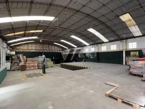 Galpon en Venta en Miramar, USD 450.000